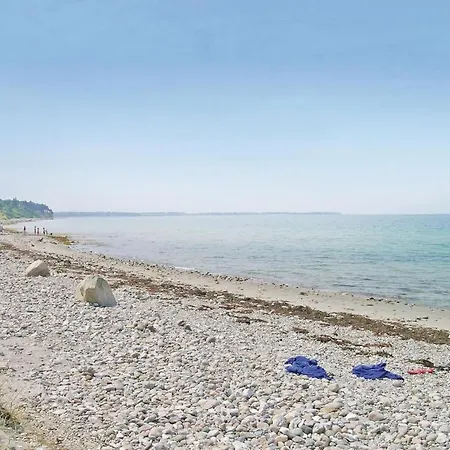 Three-bedroom Holiday In Casa vacanze Fårevejle